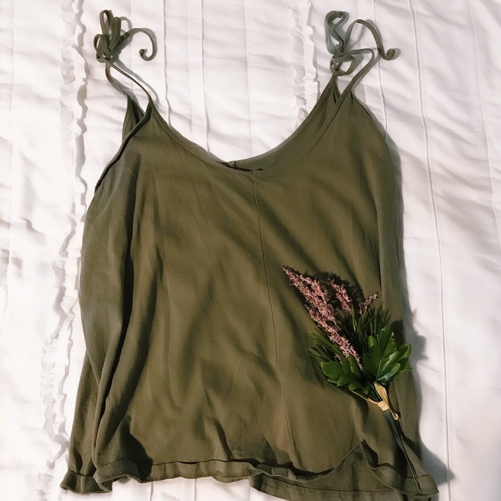 A&F | TIE TANK TOP - Picture 2 of 4